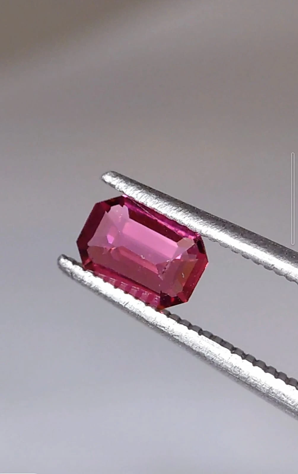 0.6ct Emerald Faceted Malaya Garnet from Tanzania — view 4
